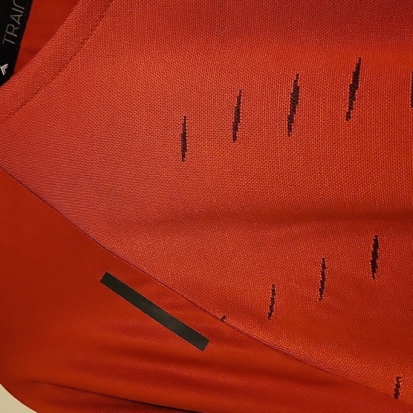 NWT: Xersion Men's Quick-Dri Round Neck Ling Sleeve T- Shirt - Picture 3 of 10